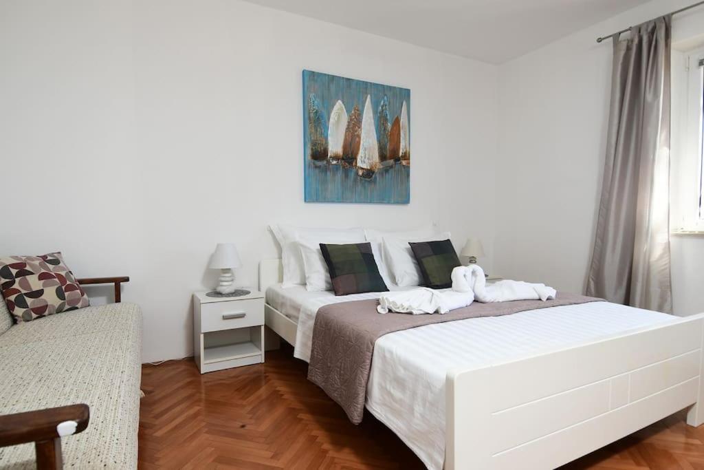 Wave N' Sea Apartment With A Private Pool Dubrovnik Eksteriør billede