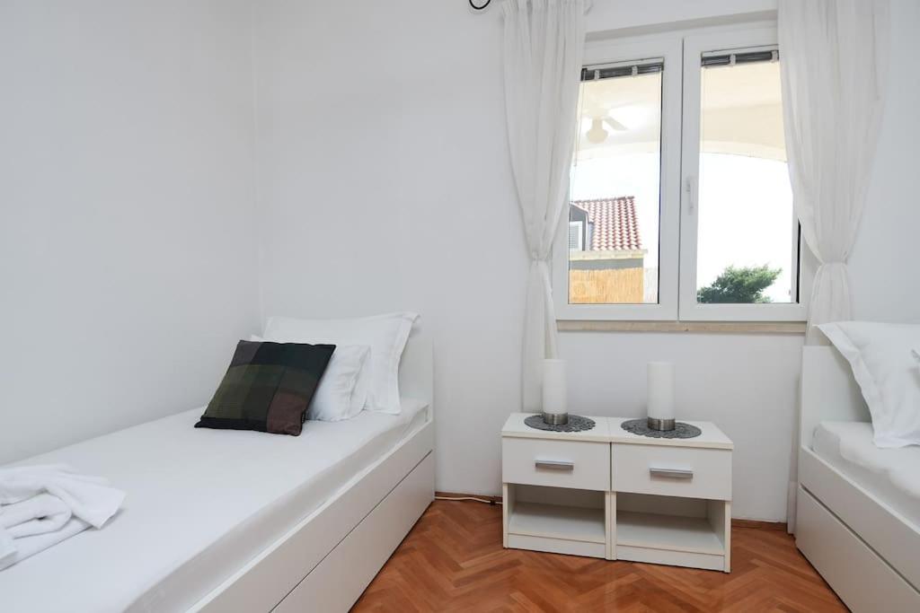 Wave N' Sea Apartment With A Private Pool Dubrovnik Eksteriør billede
