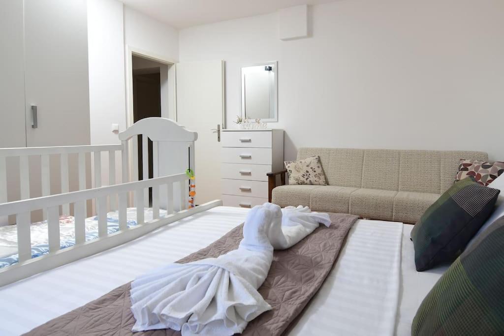 Wave N' Sea Apartment With A Private Pool Dubrovnik Eksteriør billede