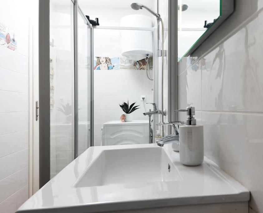 Wave N' Sea Apartment With A Private Pool Dubrovnik Eksteriør billede